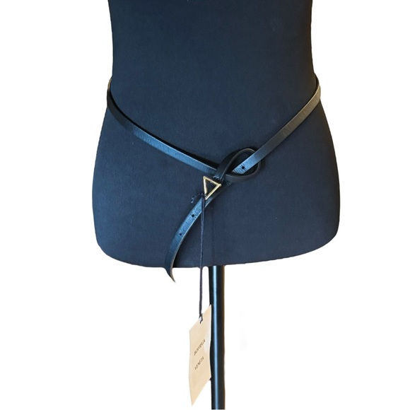 Bottega Veneta Black Leather Skinny Triangle Buckle Belt Size 90/38 Medium - Picture 2 of 8
